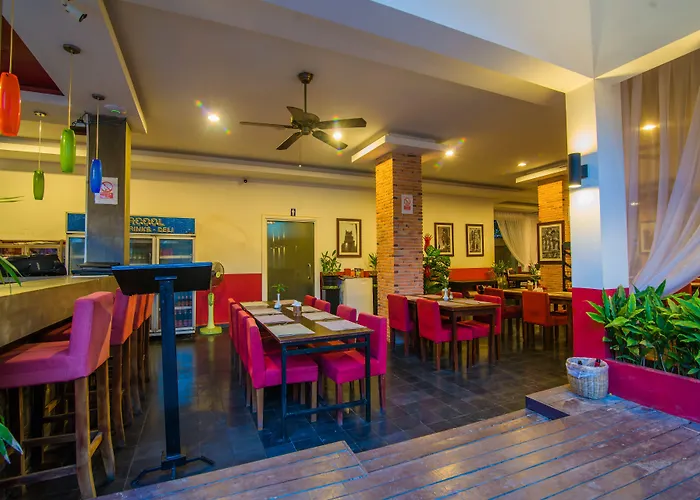 Mekong Angkor Deluxe Hotel 4*